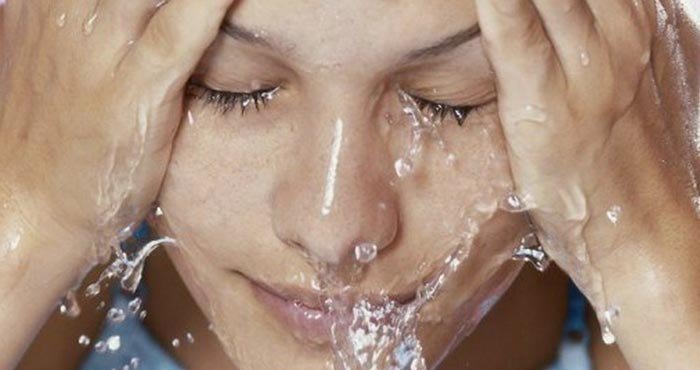 Quais são os cuidados que devemos ter na higiene dos olhos?