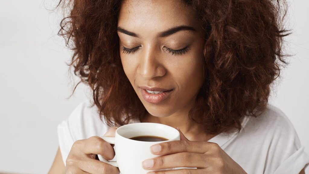 A-cafeína-ajuda-quem-tem-olhos-secos