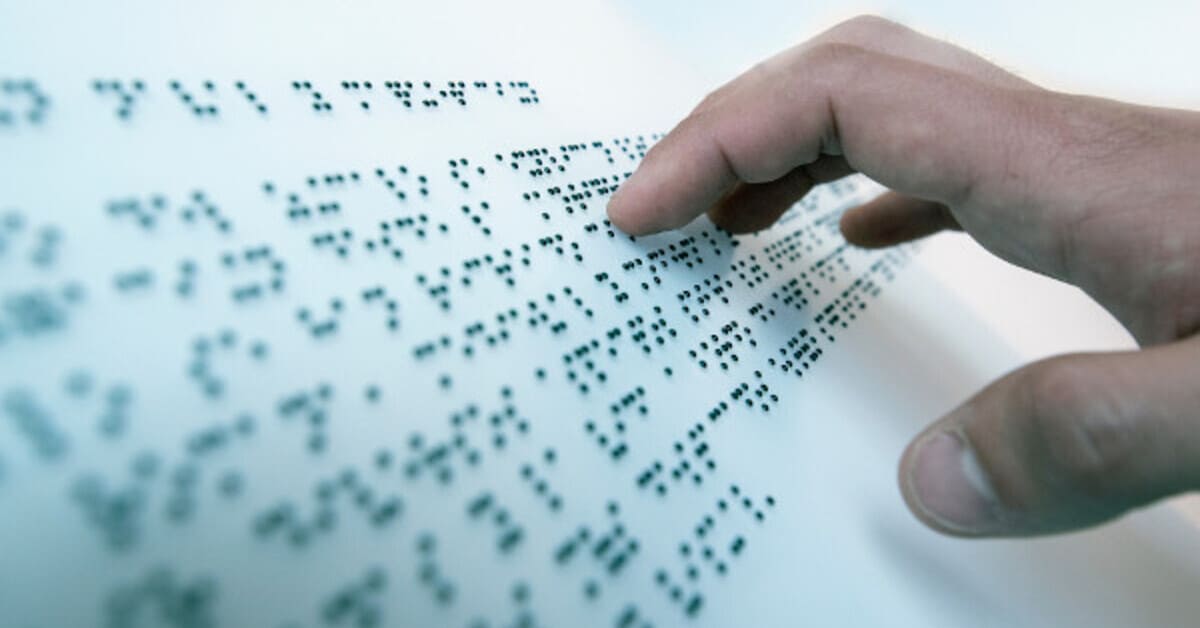 Dia do Braille: a inclusão presente na leitura e escrita